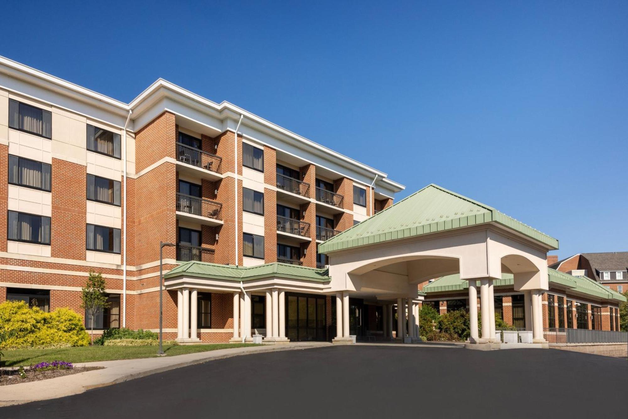 Courtyard By Marriott Newark-University Of Delaware Экстерьер фото
