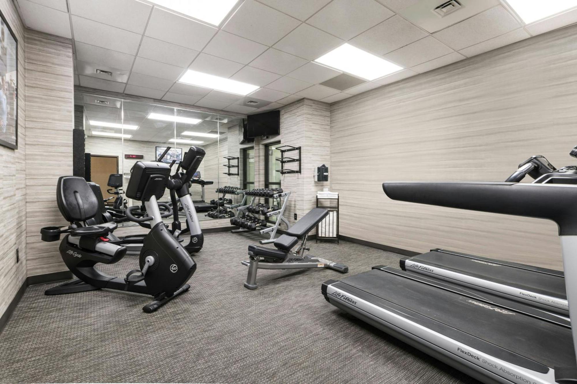 Courtyard By Marriott Newark-University Of Delaware Экстерьер фото
